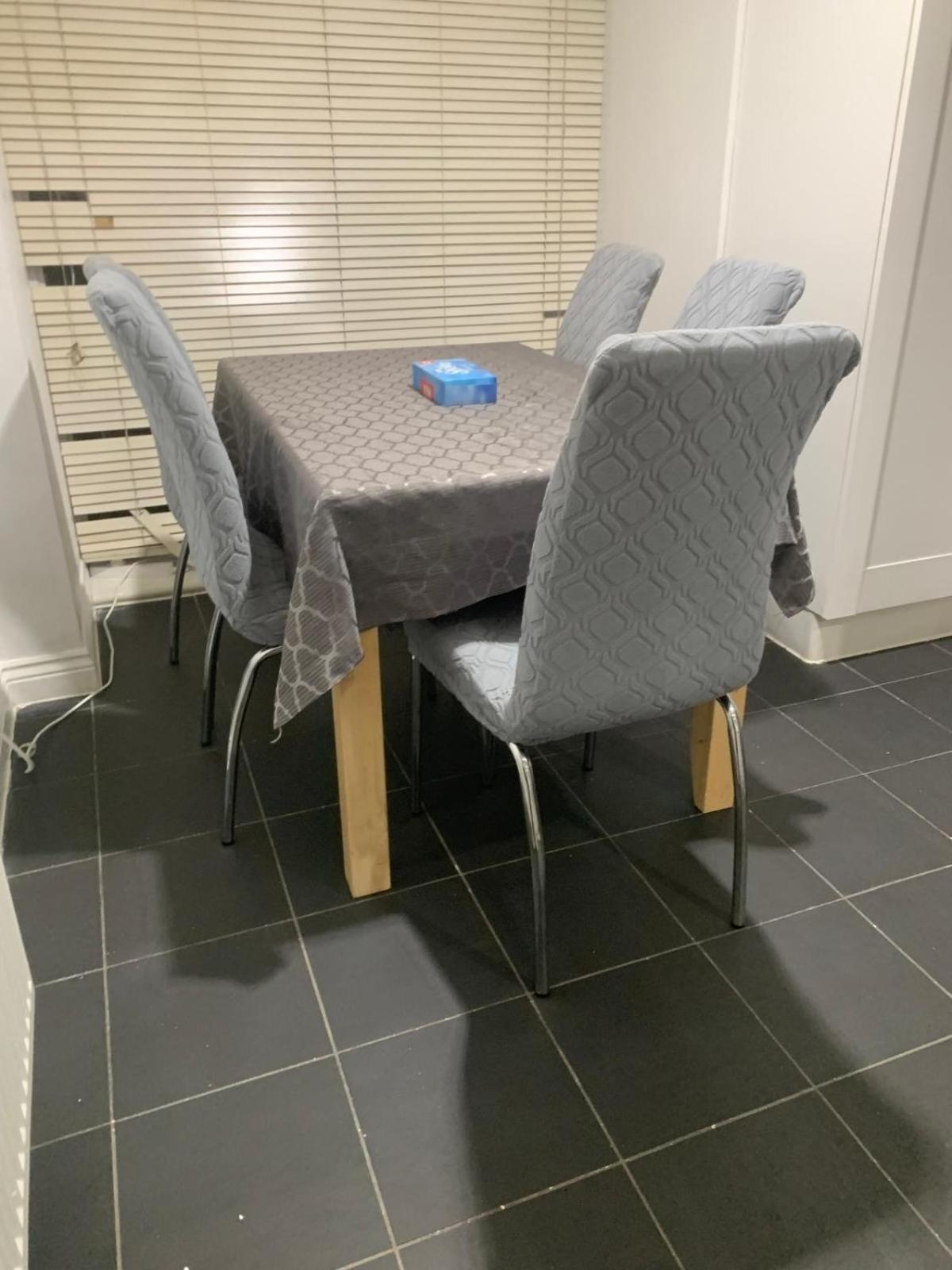 3 Bedroom Home Near Windsor Castle, Legoland, & Heathrow Slough Exterior foto